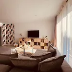 Apartmán Le Felicite Spacieux Avec Parking Nîmes