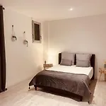 Le Felicite Spacieux Avec Parking Apartmán