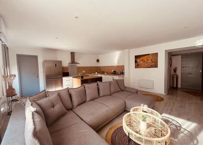 Le Felicite Spacieux Avec Parking Apartment Nîmes