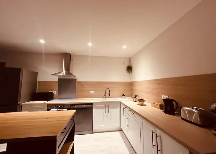 Le Felicite Spacieux Avec Parking Nîmes